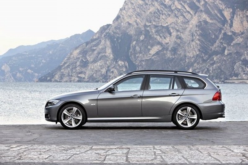 Zdjęcia auta BMW Seria 3 Touring (E91 oraz E91 LCI) 320d xDrive